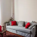 Renovated 19Th-Century Apartment In An Authentic Area